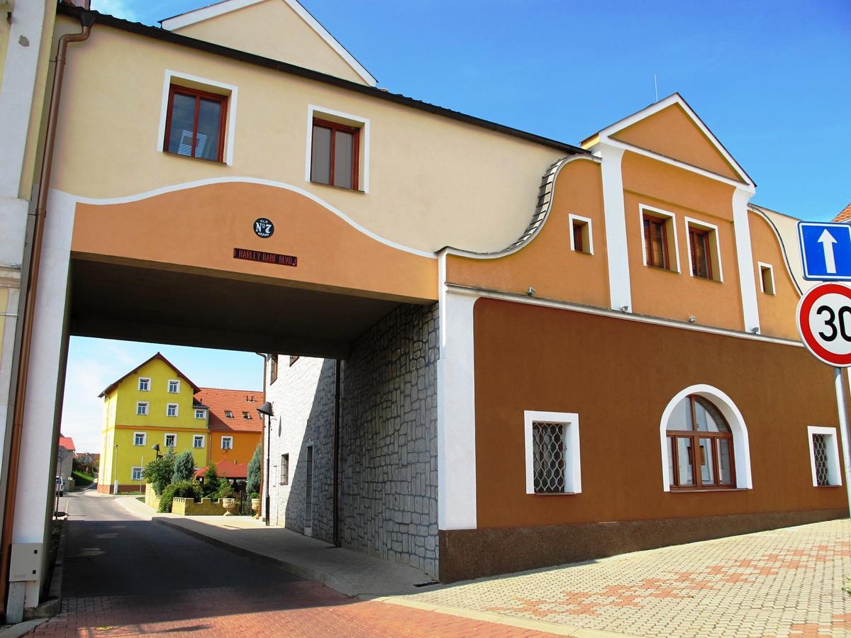 Hotel U Lisky Hostka  Dış mekan fotoğraf