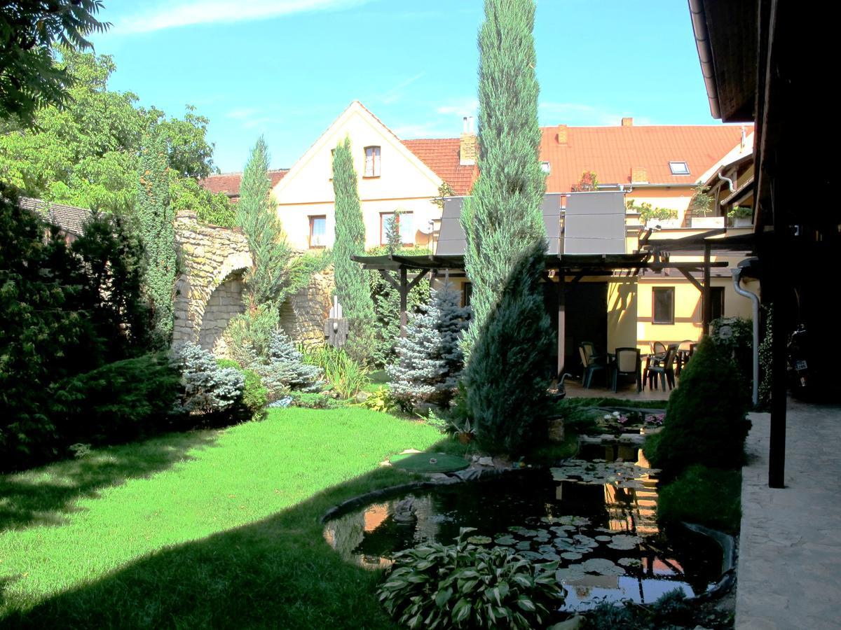 Hotel U Lisky Hostka  Dış mekan fotoğraf